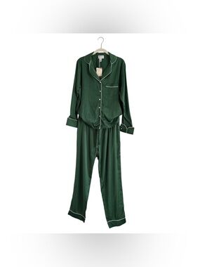 NWT Averie Reika Satin Pajama Set Green L